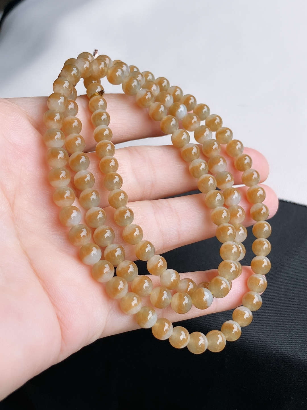 ️，冰黄项链，细腻特色。尺寸6.5/108颗，自然光实拍