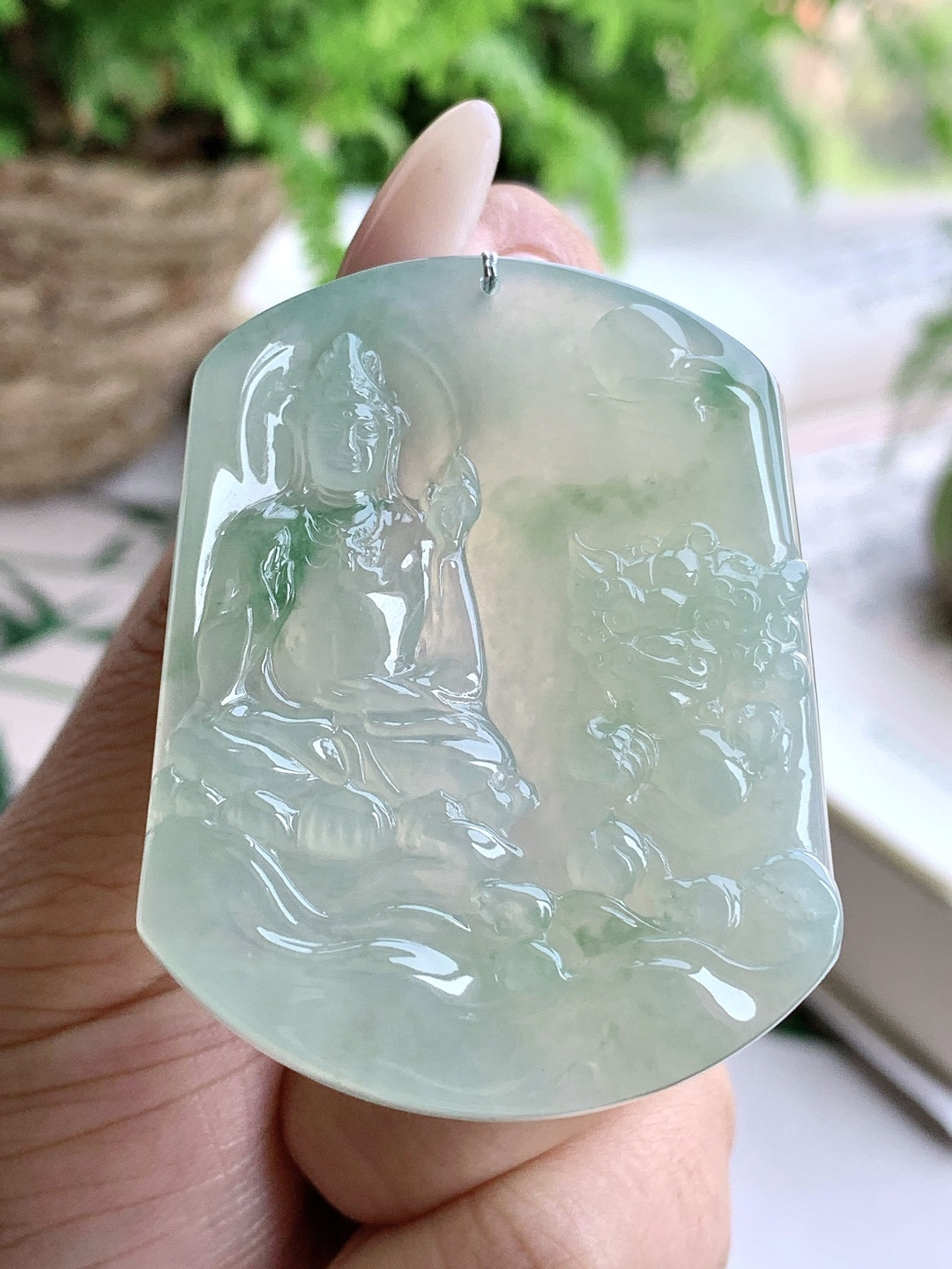 【裸石】️冰种飘花文殊观音牌吊坠 【说明】缅甸 性比高 厚装 【尺寸】54-42-6 【重量】32