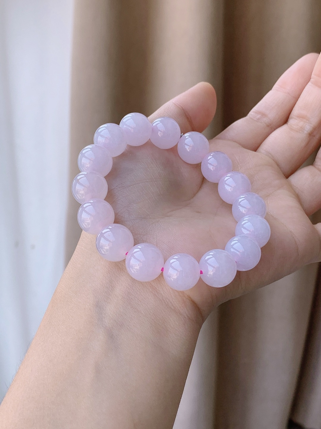 【珠子】手串圆珠珠子手串 【说明】缅甸 性比高 粉紫色 【尺寸】12.5mm 【重量】53克