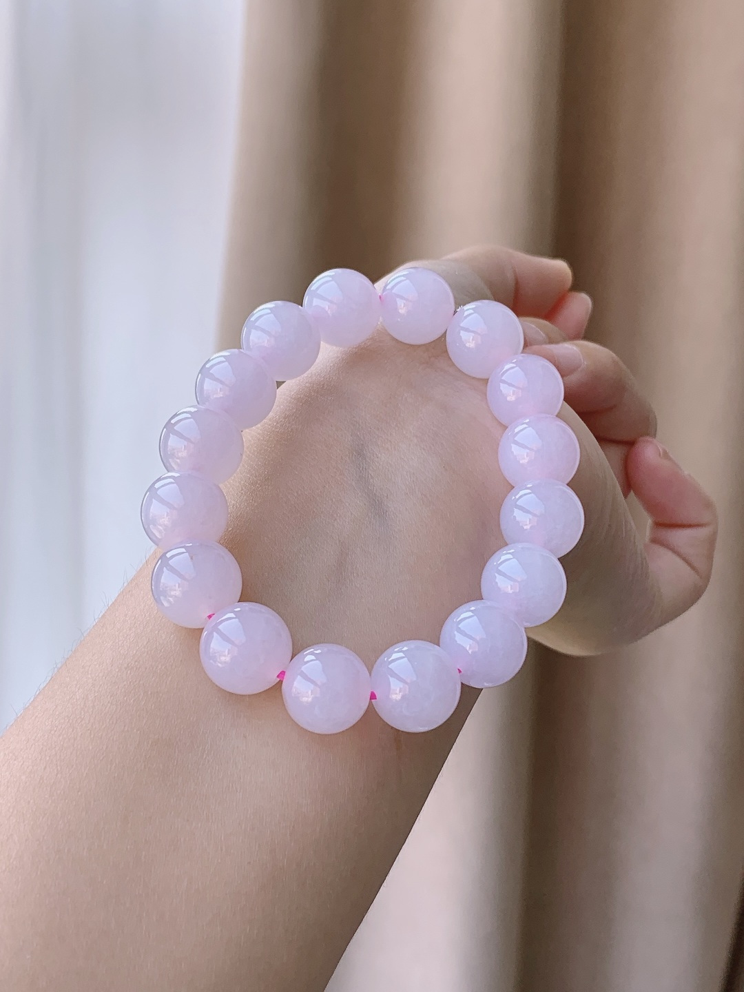 【珠子】手串圆珠珠子手串 【说明】缅甸 性比高 粉紫色 【尺寸】12.5mm 【重量】53克