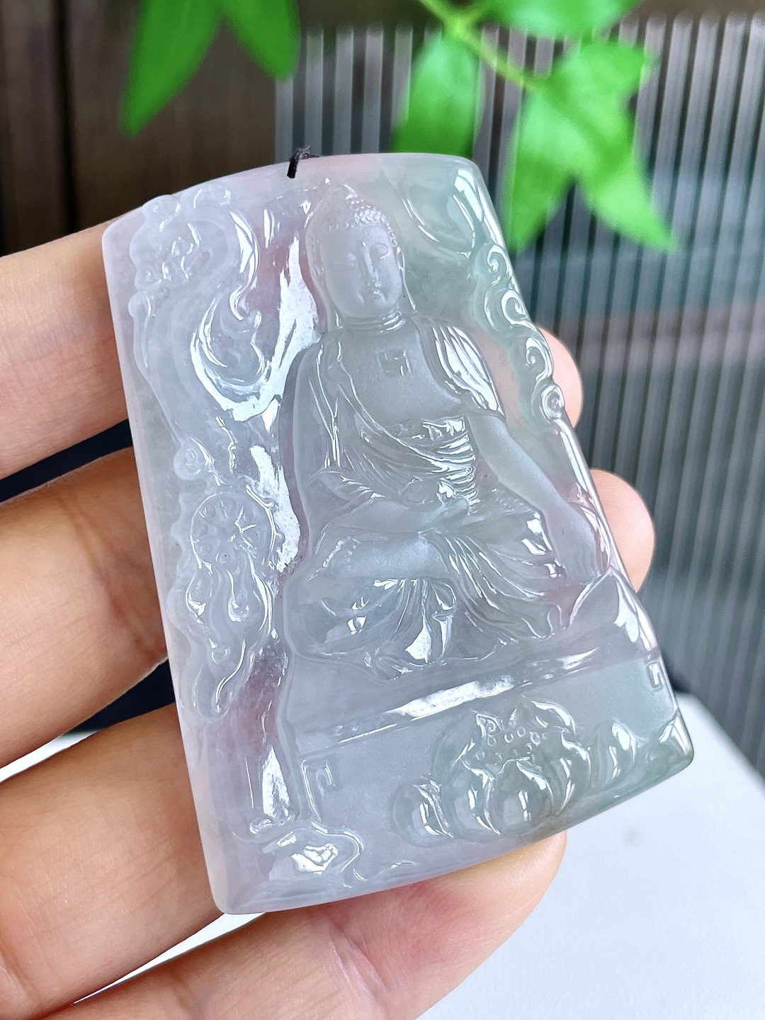 【裸石】糯冰飘花阿弥陀佛牌子吊坠 【说明】缅甸 无裂 性比高 【尺寸】62.8-45-5.5 【重量】36.4克