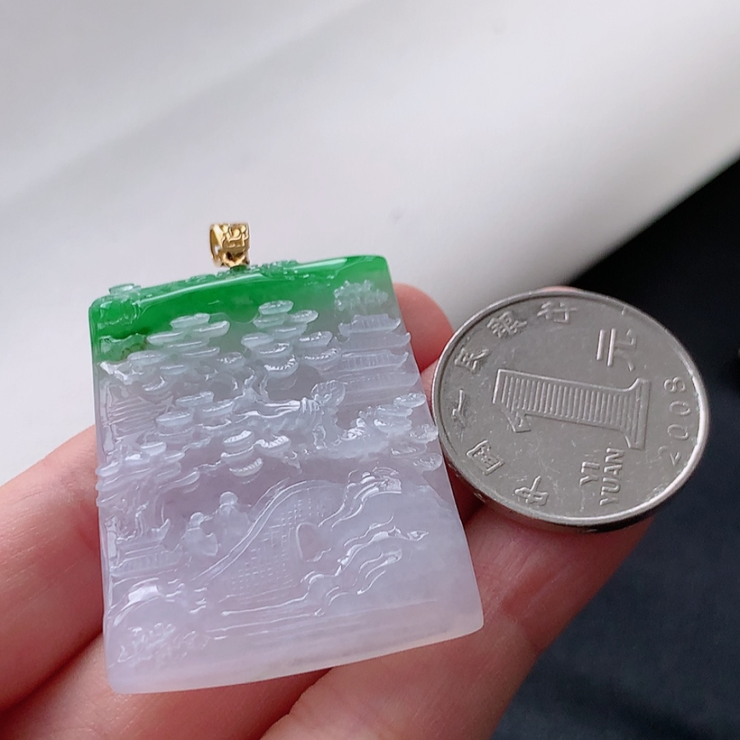 ️ 冰飘绿山水牌吊坠 翠色鲜艳 线条流畅 佩戴简单大方 货号24705，41.5-31.0-5.7