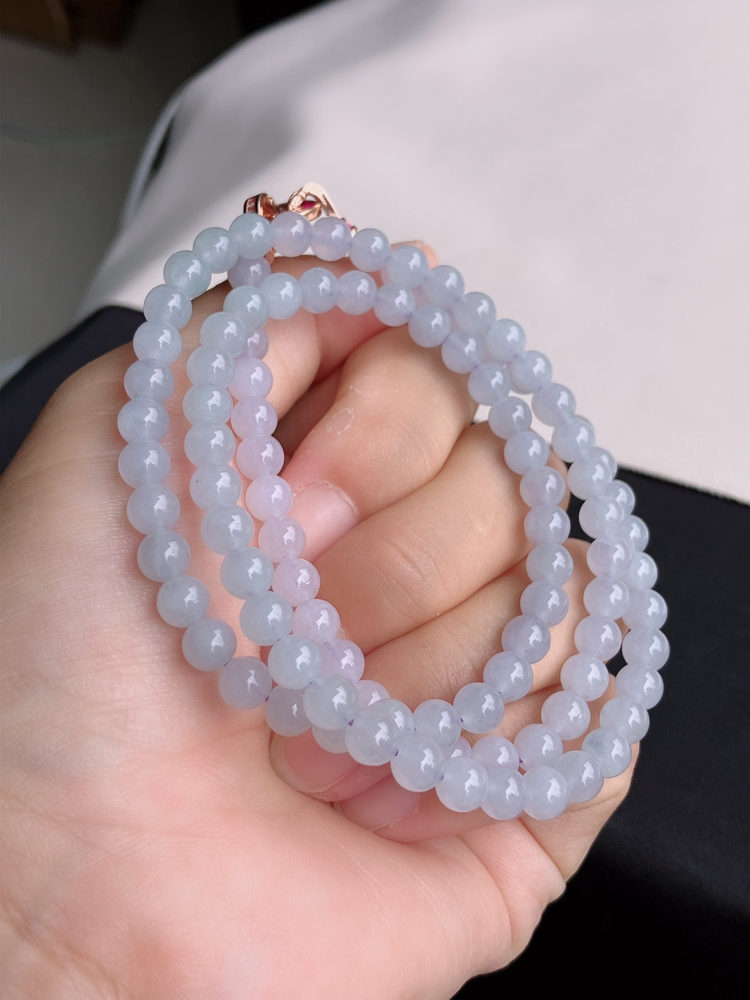 ️，底色项链，晶莹剔透，尺寸5.8/3圈半，自然光实拍