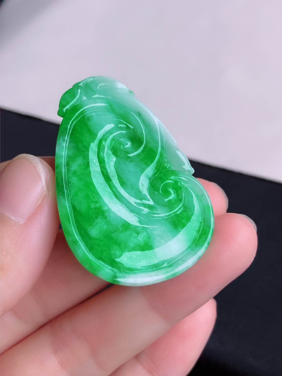 ️，翠绿如意，色美清爽，尺寸48/31.6/7/自然光实拍