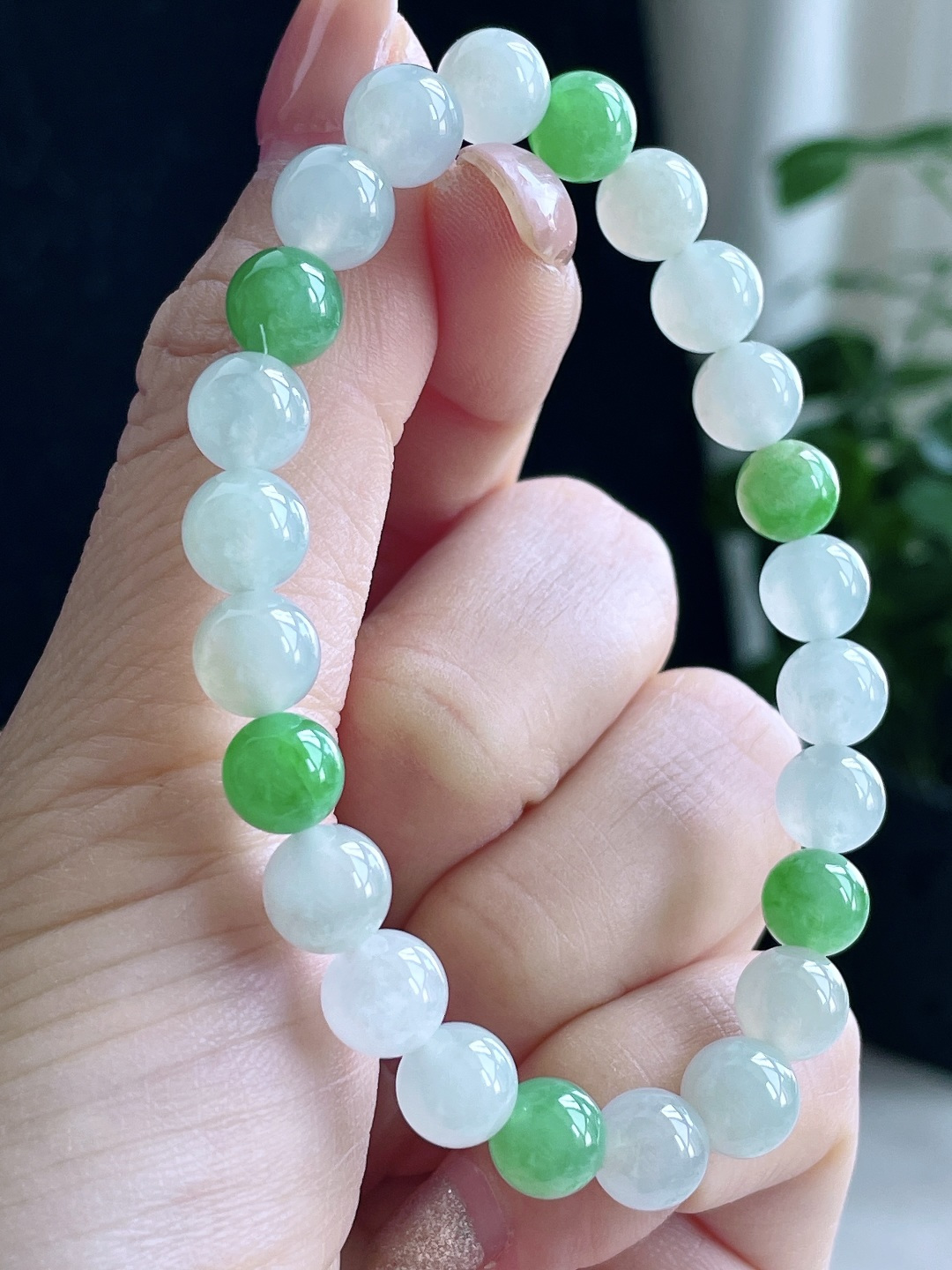 【珠子】冰双彩手链圆珠珠子手链 【说明】缅甸 性比高 阳绿 【尺寸】7.7mm 【重量】19克