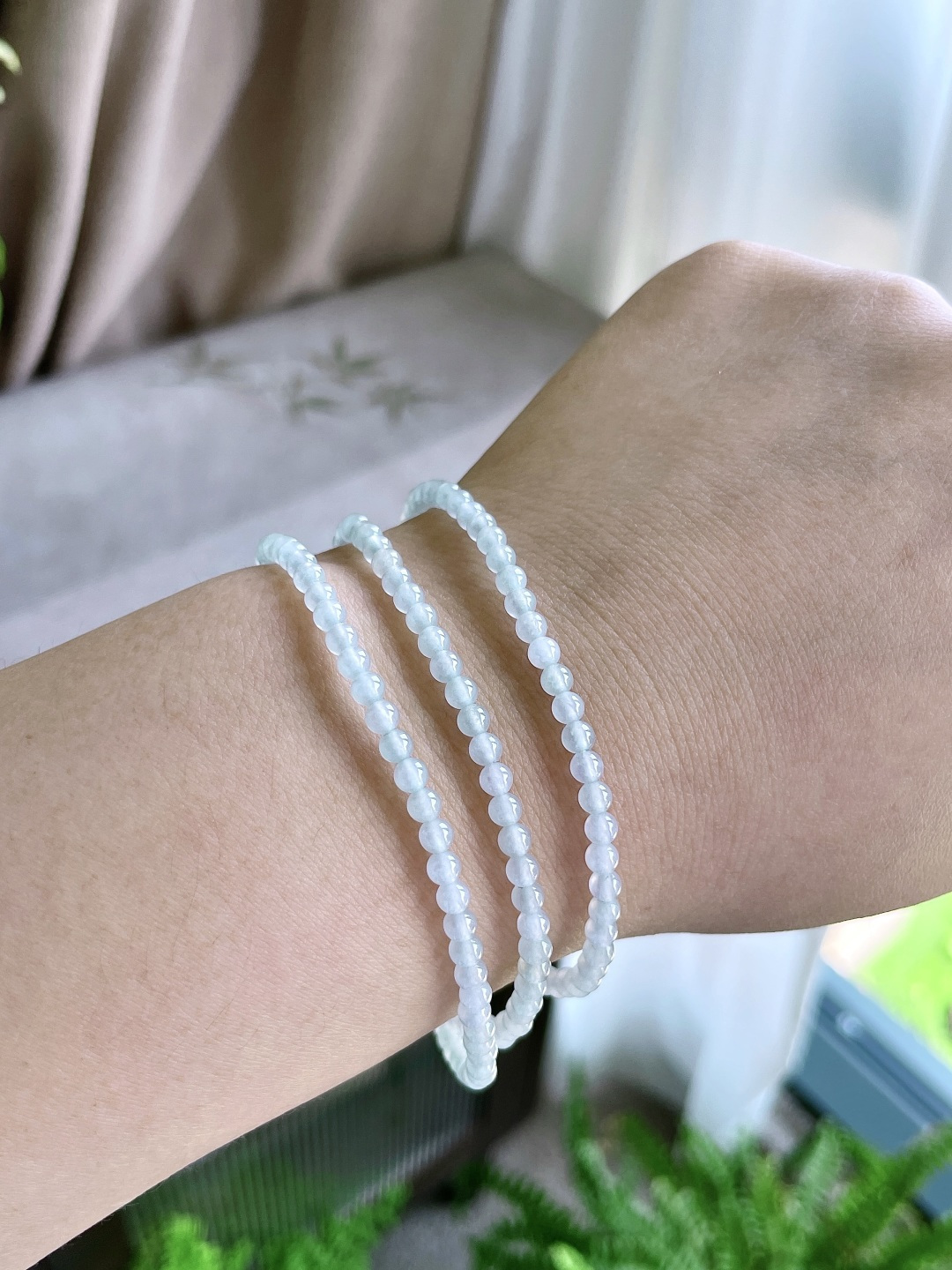 【珠子】白冰珠链圆珠珠子珠链 【说明】缅甸 性比高 【尺寸】3.6mm 33cm 【重量】15.6克