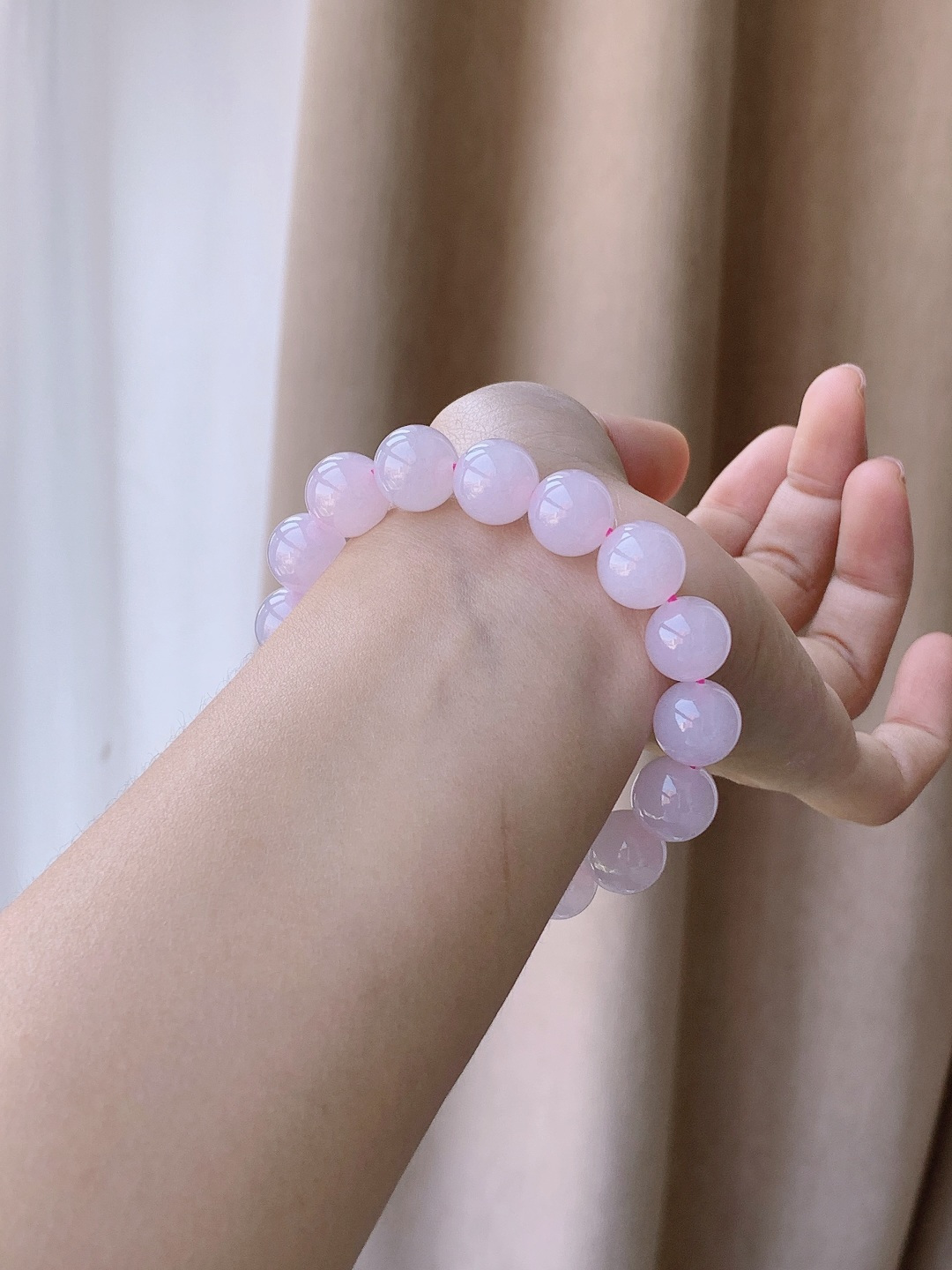【珠子】手串圆珠珠子手串 【说明】缅甸 性比高 粉紫色 【尺寸】12.5mm 【重量】53克