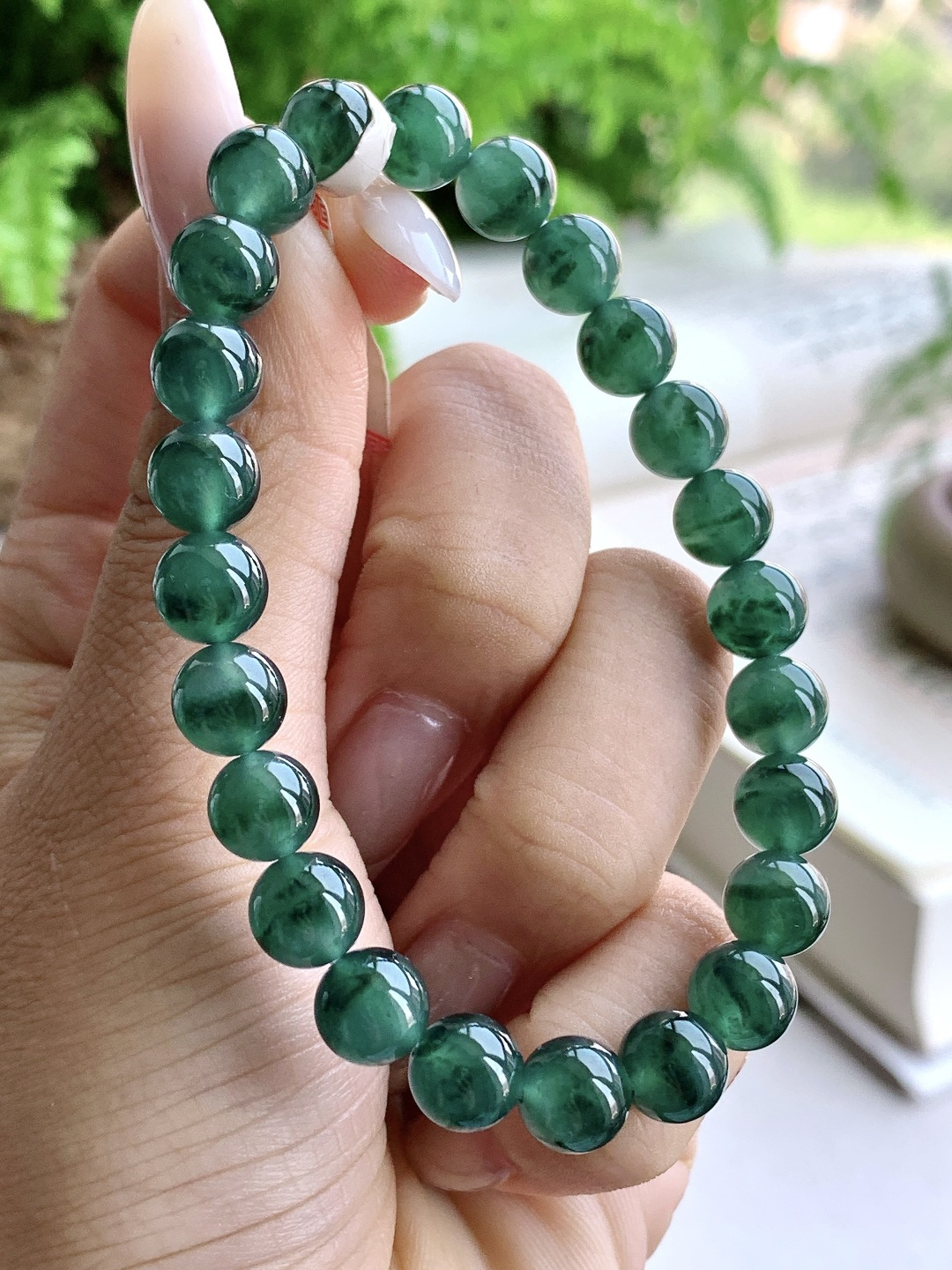 【珠子】️冰种飘花手链晴绿圆珠子手链 【说明】性比高 【尺寸】7.7mm 【重量】20克