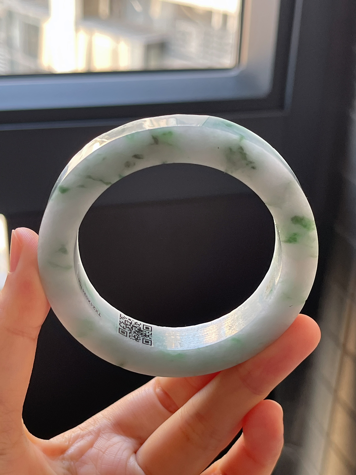 翡翠毛坯，⭕️正圈最大做56，最小做53.5