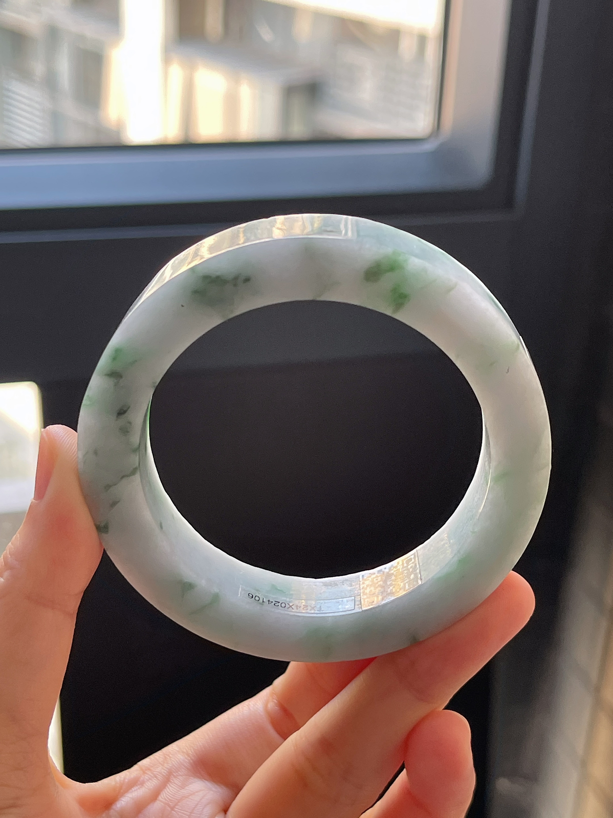 翡翠毛坯，⭕️正圈最大做56，最小做53.5