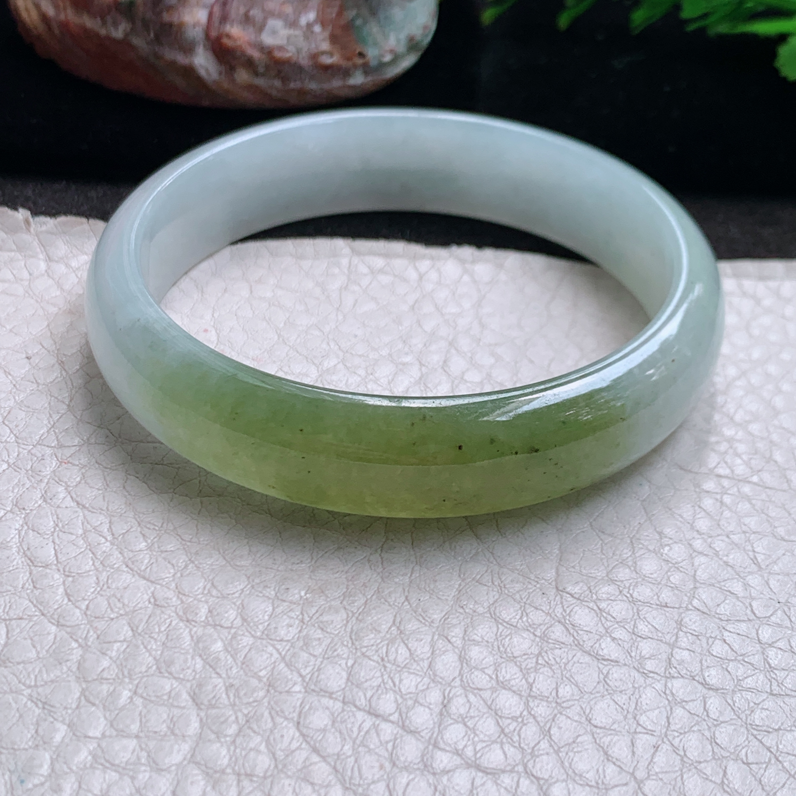js自然光56.5*13.2*6.8招财镯 缅甸翡翠a货玉手镯冰双彩宽边玉手环