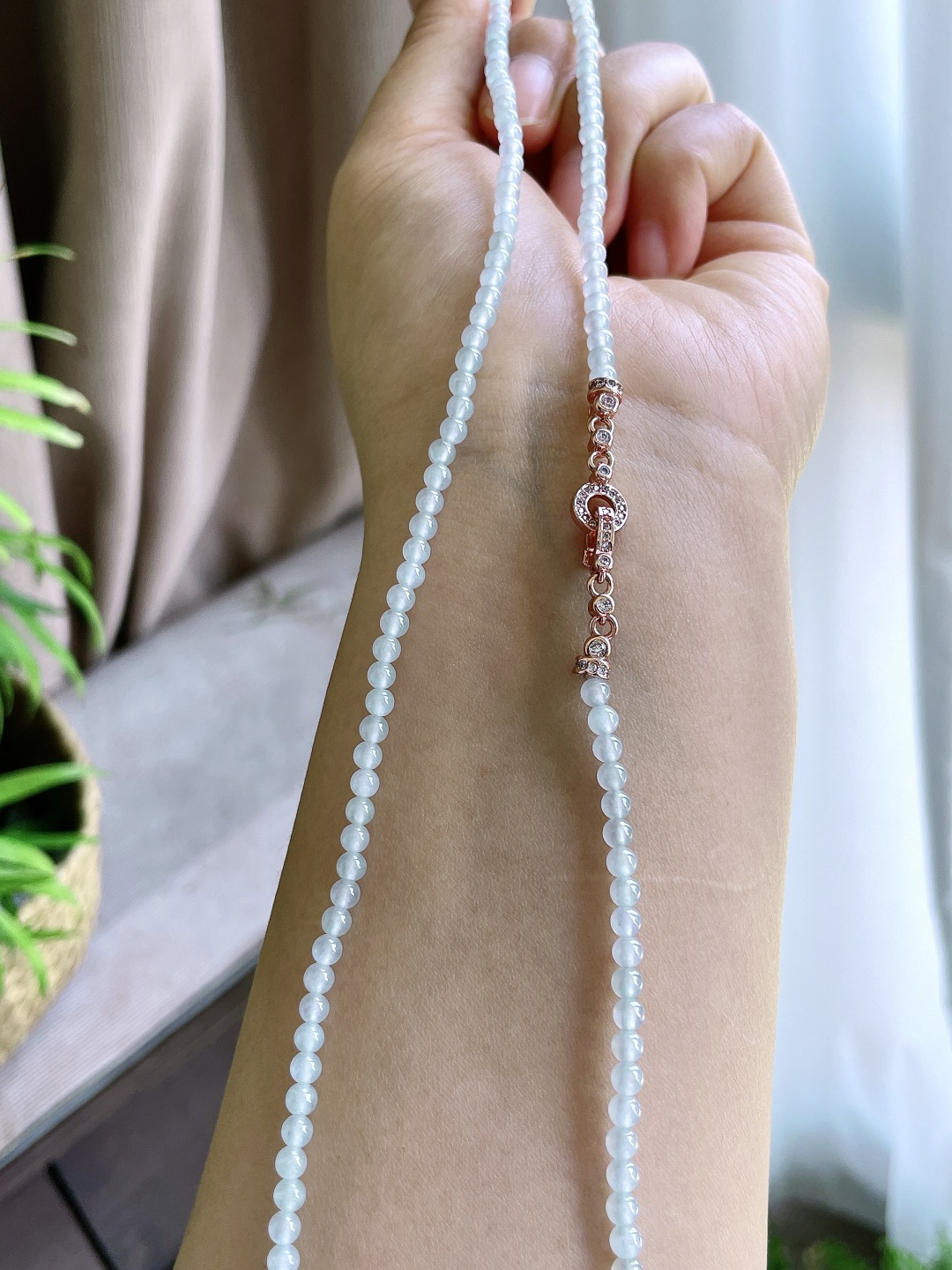【珠子】白冰珠链圆珠珠子珠链 【说明】缅甸 性比高 【尺寸】3.6mm 33cm 【重量】15.6克