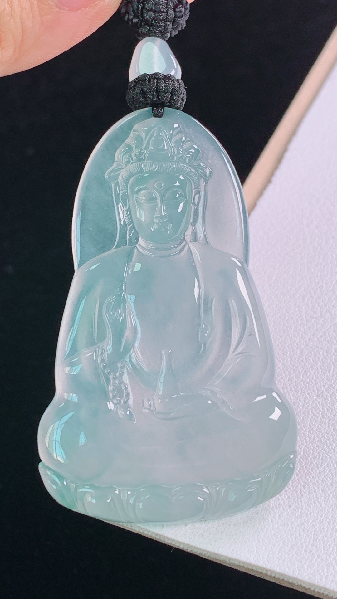 ️冰种观音 清透水润，胶感十足，无裂 尺寸:57.2-36.3-4.9mm 14