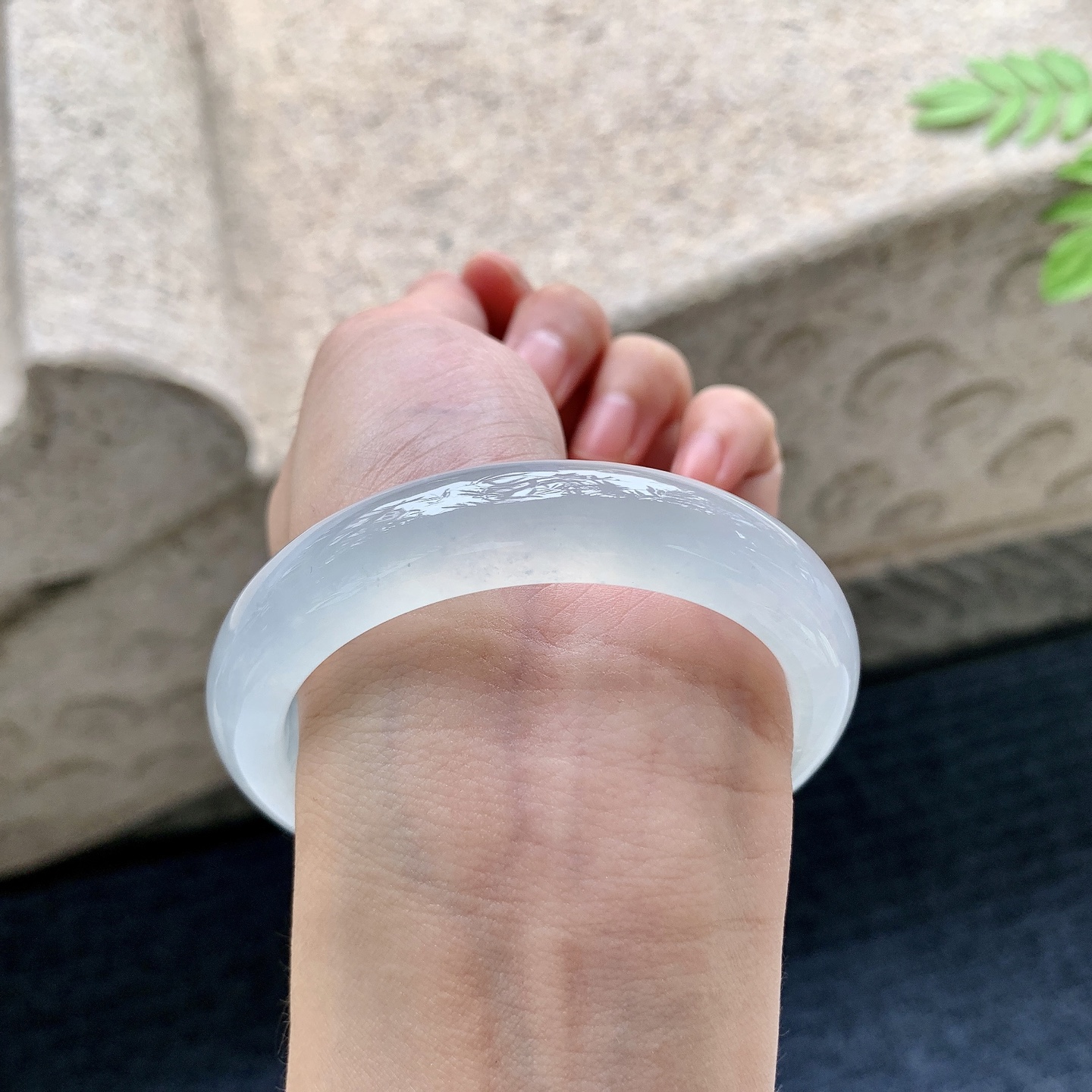 正圈54 55 圈口54.8/11.7/8.4 编码HW090814 冰种，水润，种老，细腻，无裂