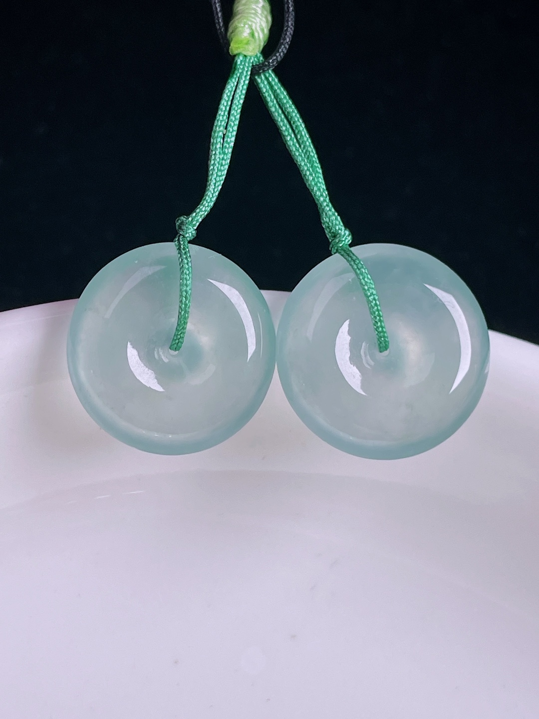 ️冰种耳坠，老种起光，细底通透，尺寸：13/3.8mm0917
