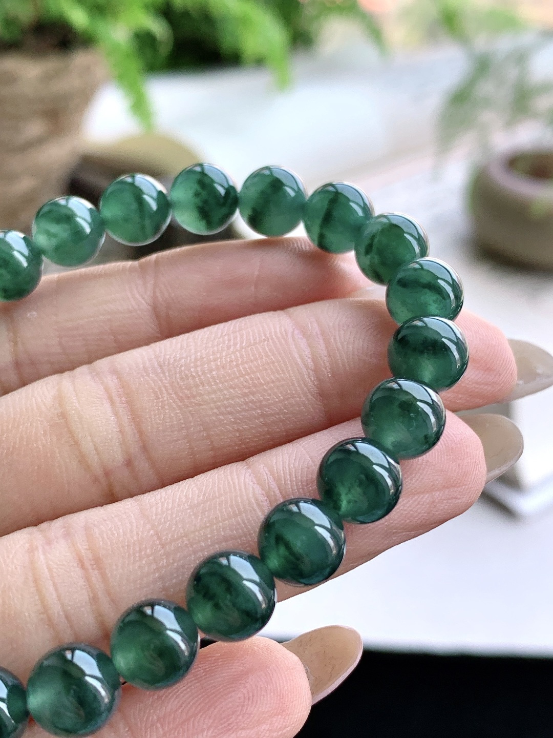 【珠子】️冰种飘花手链晴绿圆珠子手链 【说明】性比高 【尺寸】7.7mm 【重量】20克