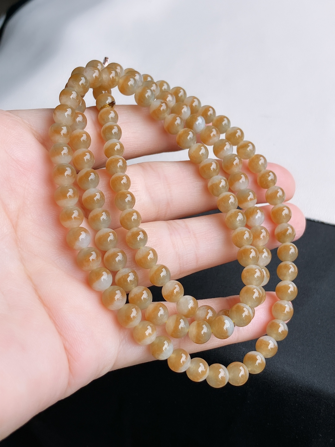 ️，冰黄项链，细腻特色。尺寸6.5/108颗，自然光实拍