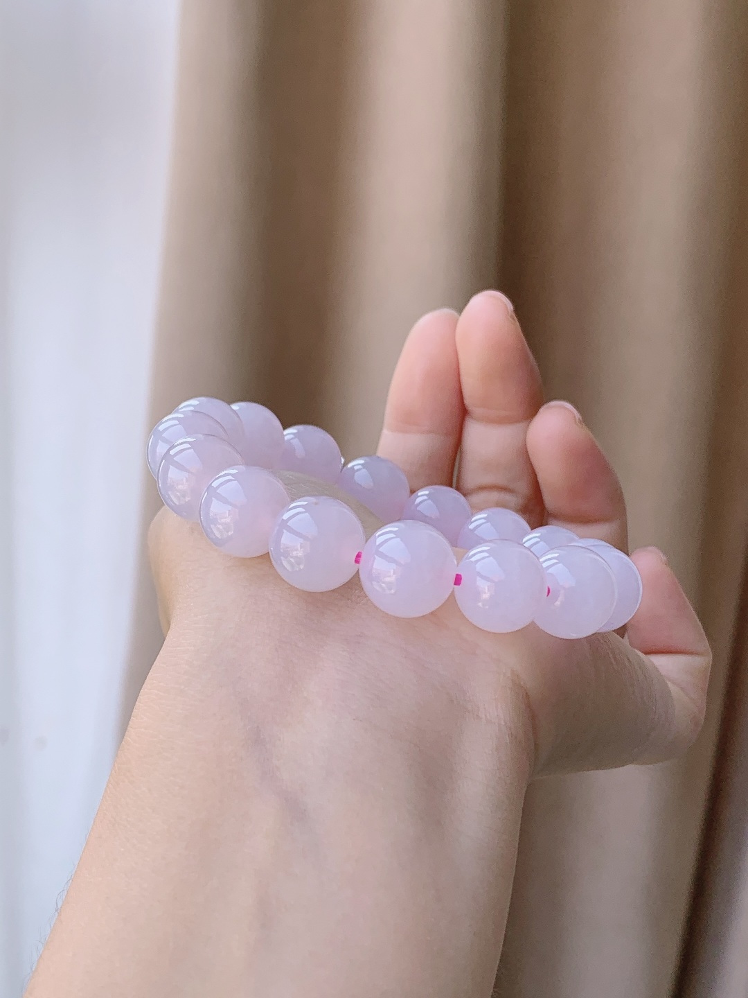 【珠子】手串圆珠珠子手串 【说明】缅甸 性比高 粉紫色 【尺寸】12.5mm 【重量】53克
