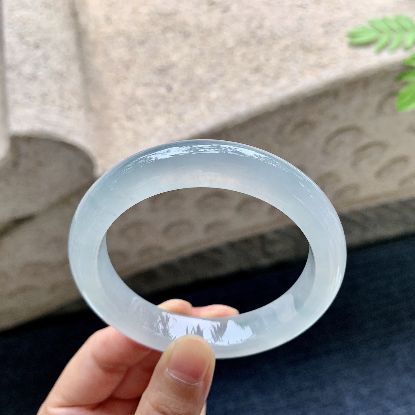 正圈54 55 圈口54.8/11.7/8.4 编码HW090814 冰种，水润，种老，细腻，无裂