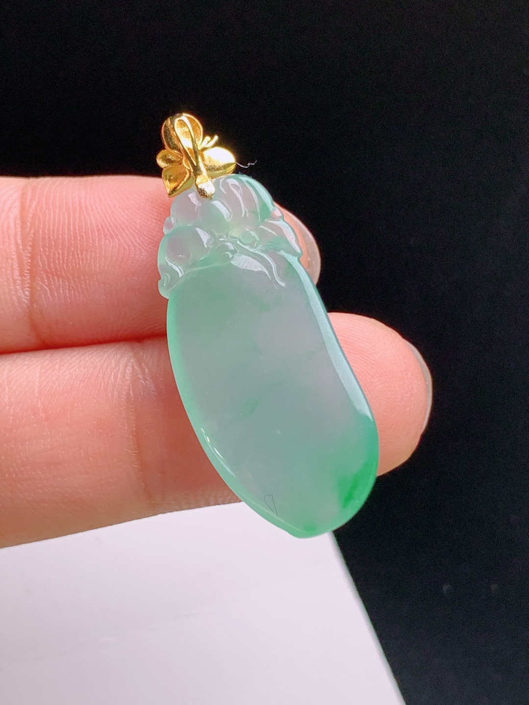 ️ 冰种绿福瓜吊坠，水润清透，俏色灵动，多福多寿 裸石28.8-13.3-4.5 整体35.8 530914