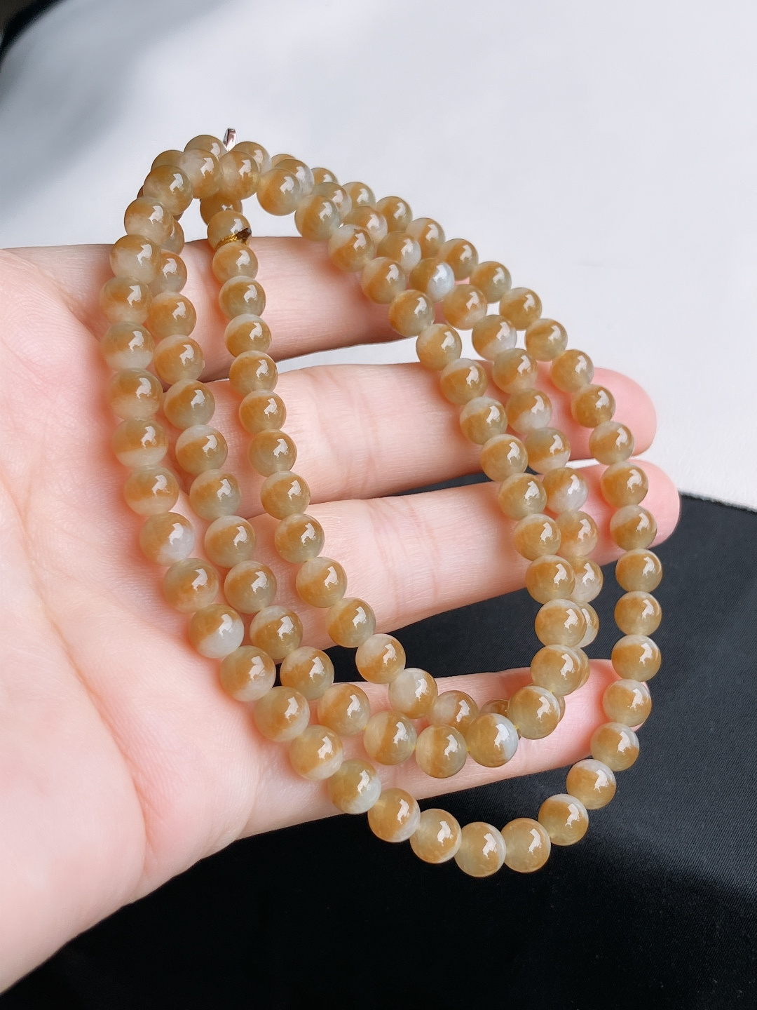 ️，冰黄项链，细腻特色。尺寸6.5/108颗，自然光实拍