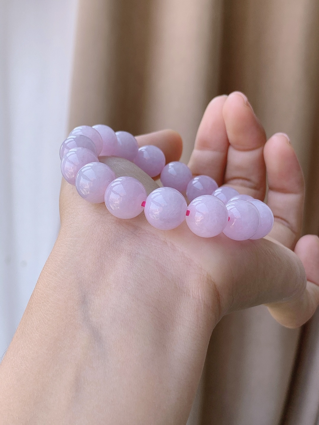 【珠子】手串圆珠珠子手串 【说明】缅甸 性比高 粉紫色 【尺寸】11.8mm 【重量】48.6克