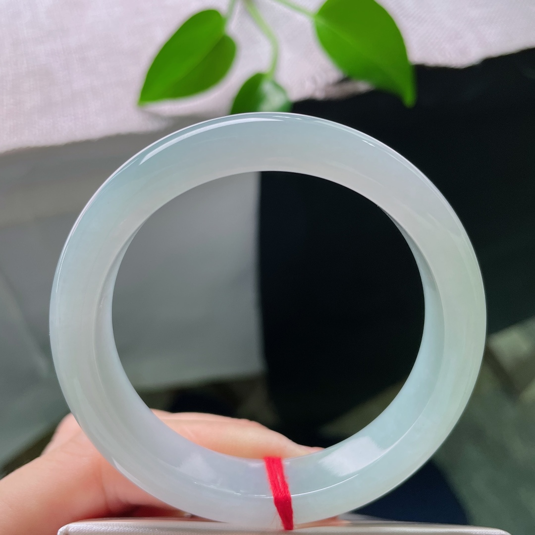 54.1/12.2/8.4，绿底正圈，一点晶体线不显，葡萄肉，种老肉细，干净清爽。ss59086a