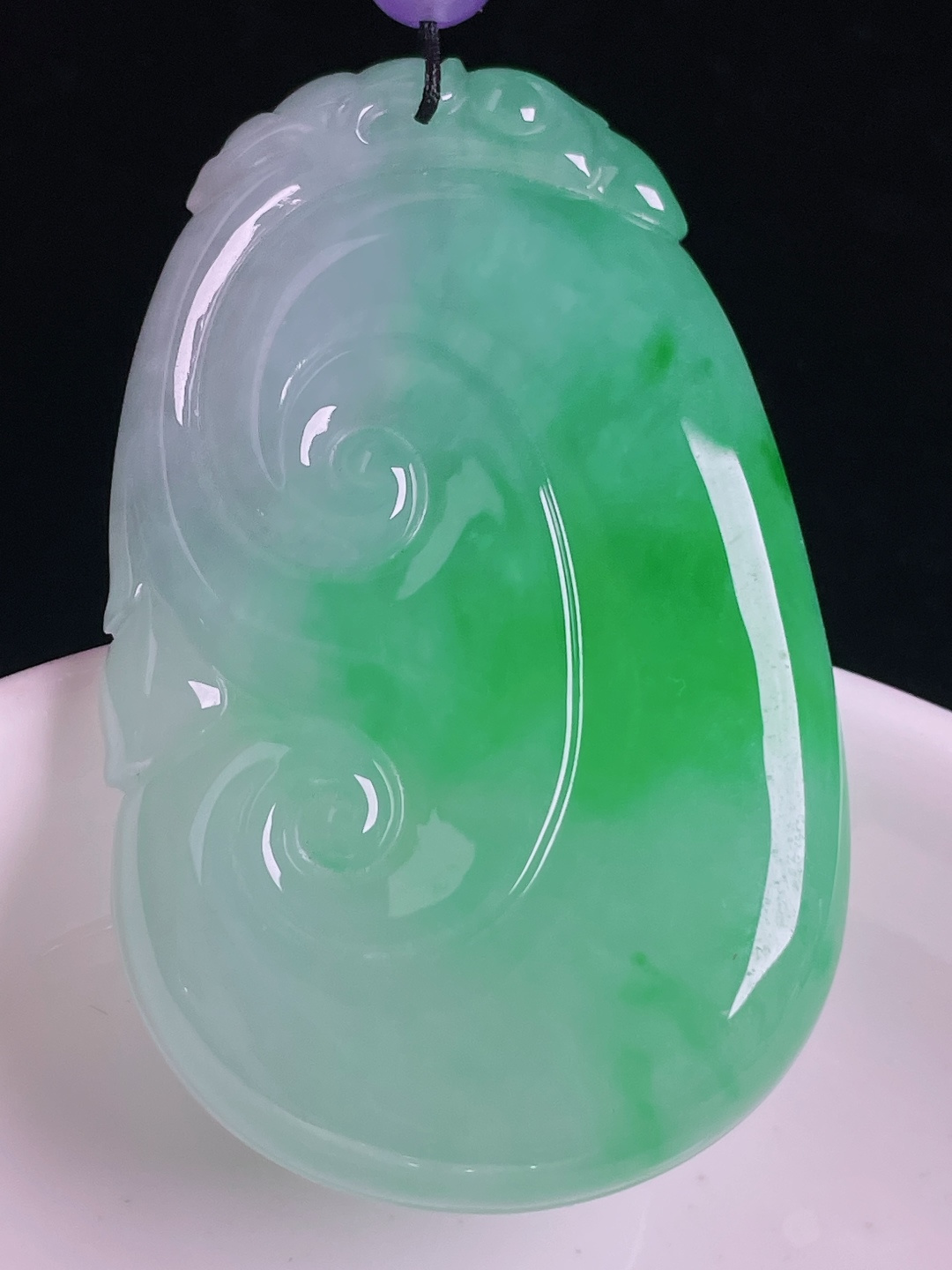 ️飘绿如意，老种起光，细底通透，尺寸：51.5/33/6.4mm0917