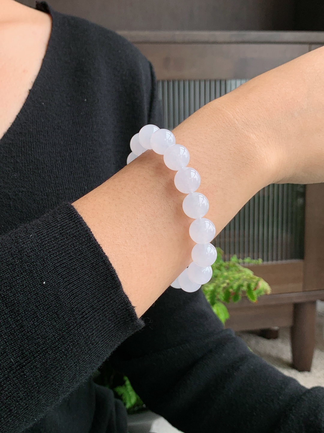 【珠子】白冰手串圆珠子手串 【说明】缅甸 性比高 【尺寸】11.8mm 【重量】49.3克