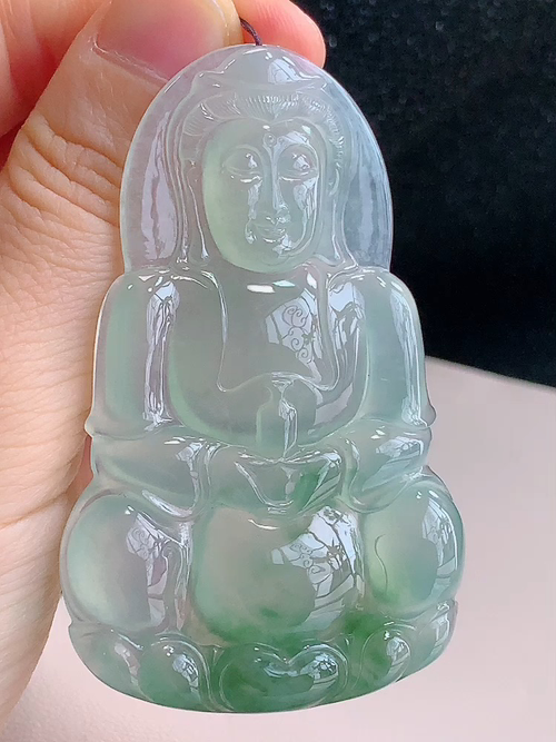 ️ 观音，无裂，尺寸69.7-43.8-6.4mm，包A附证书