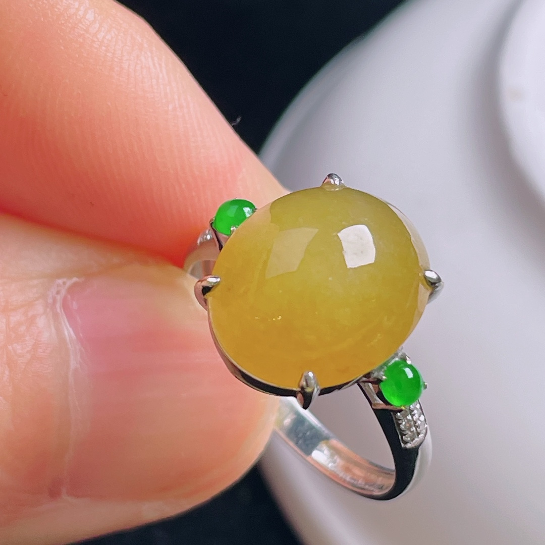 ️冰黄戒指，18k镶嵌，老种起光，细底通透，尺寸：裸石12.8/11/6.4mm0918
