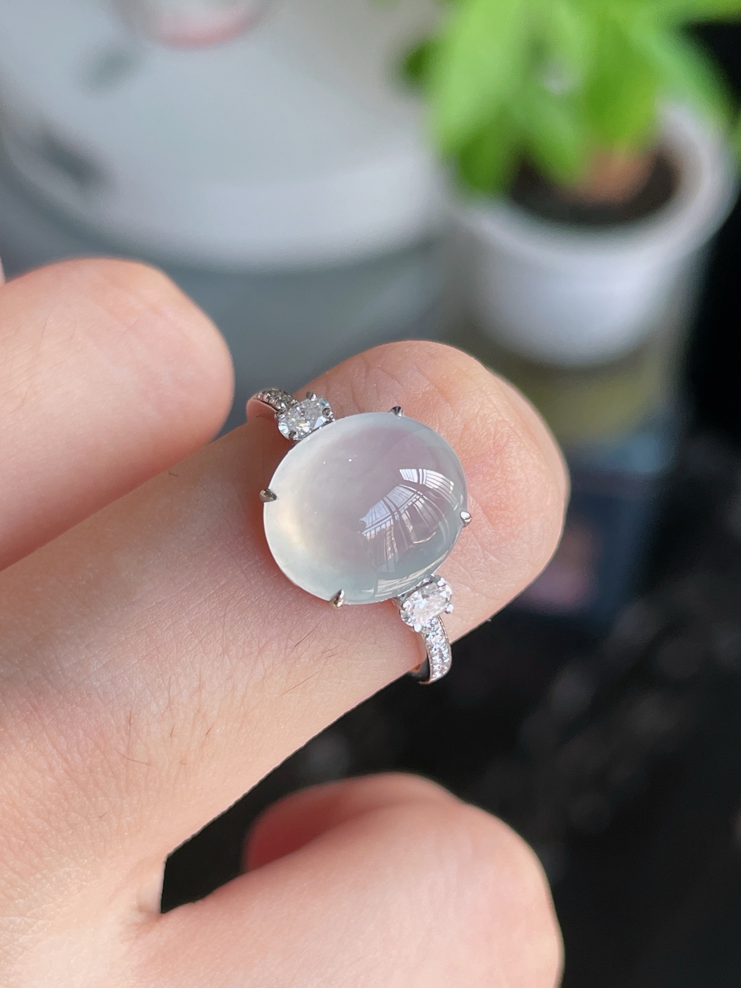 18k金镶冰种蛋面戒指，裸石11.3-9.6-5.7mm S59