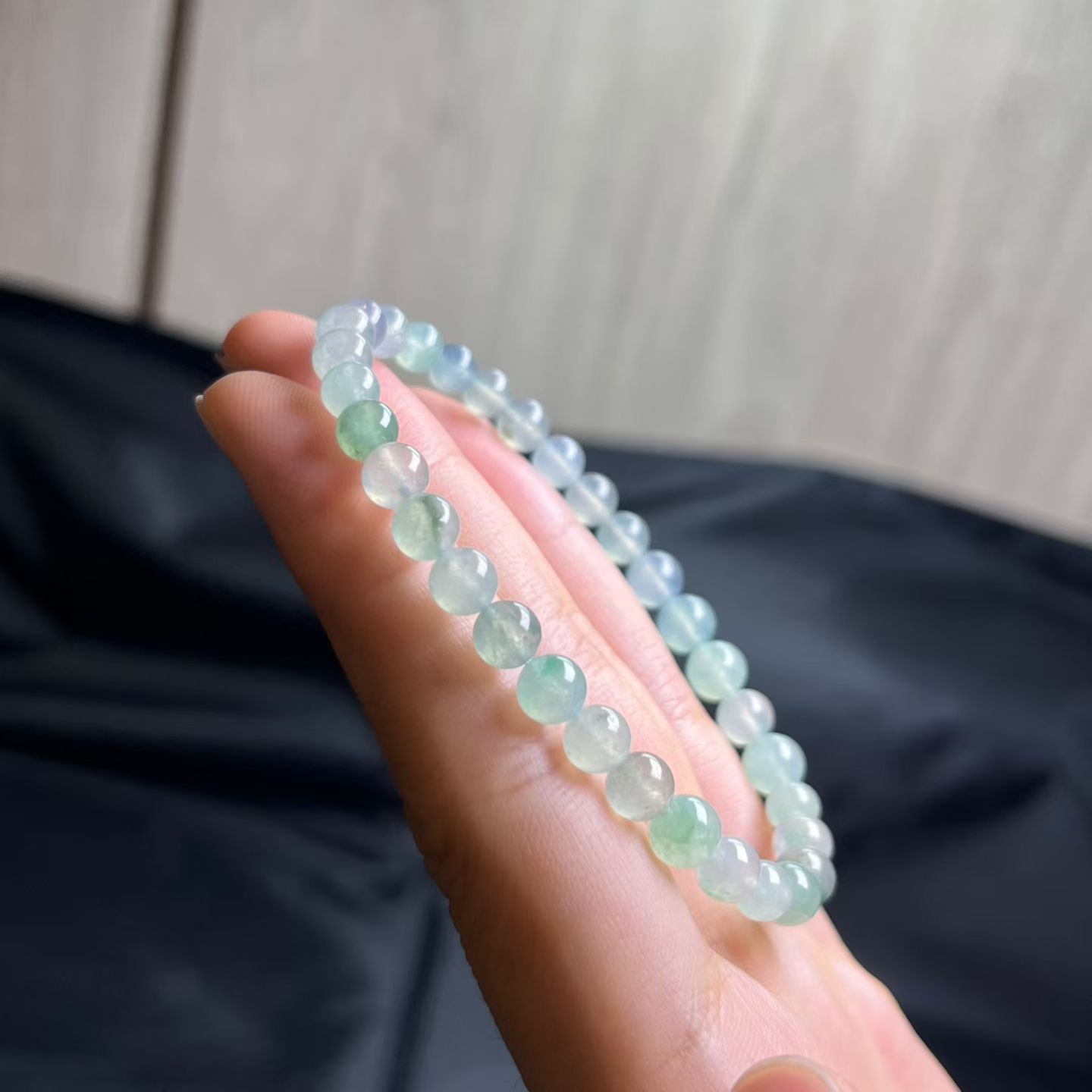 ️ 晴底手串，卡5.2mm-6.2mm，32颗
