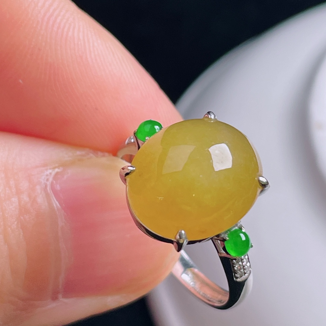 ️冰黄戒指，18k镶嵌，老种起光，细底通透，尺寸：裸石12.8/11/6.4mm0918