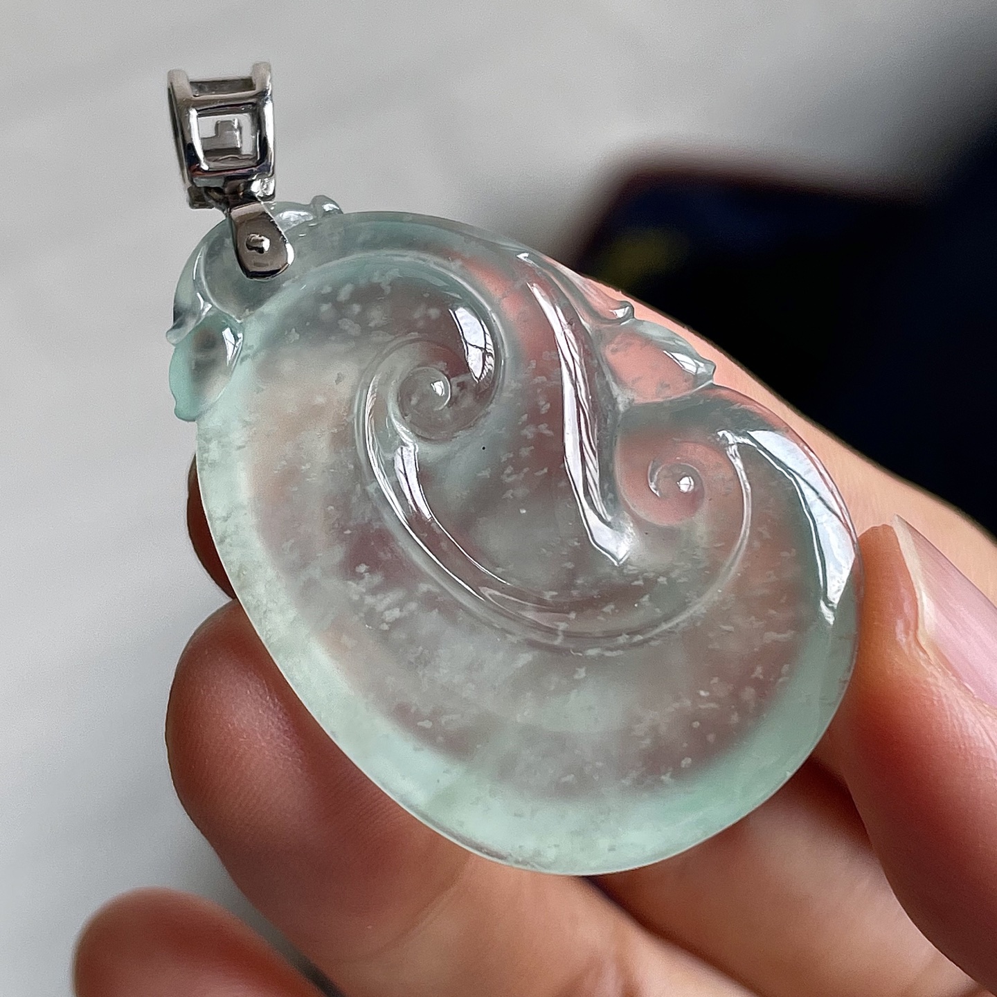 ️缅甸冰种雪花棉如意吊坠，18k金镶嵌，饱满水润，无裂，裸石尺寸38.5/26.2/7.5--47编码0917好数字