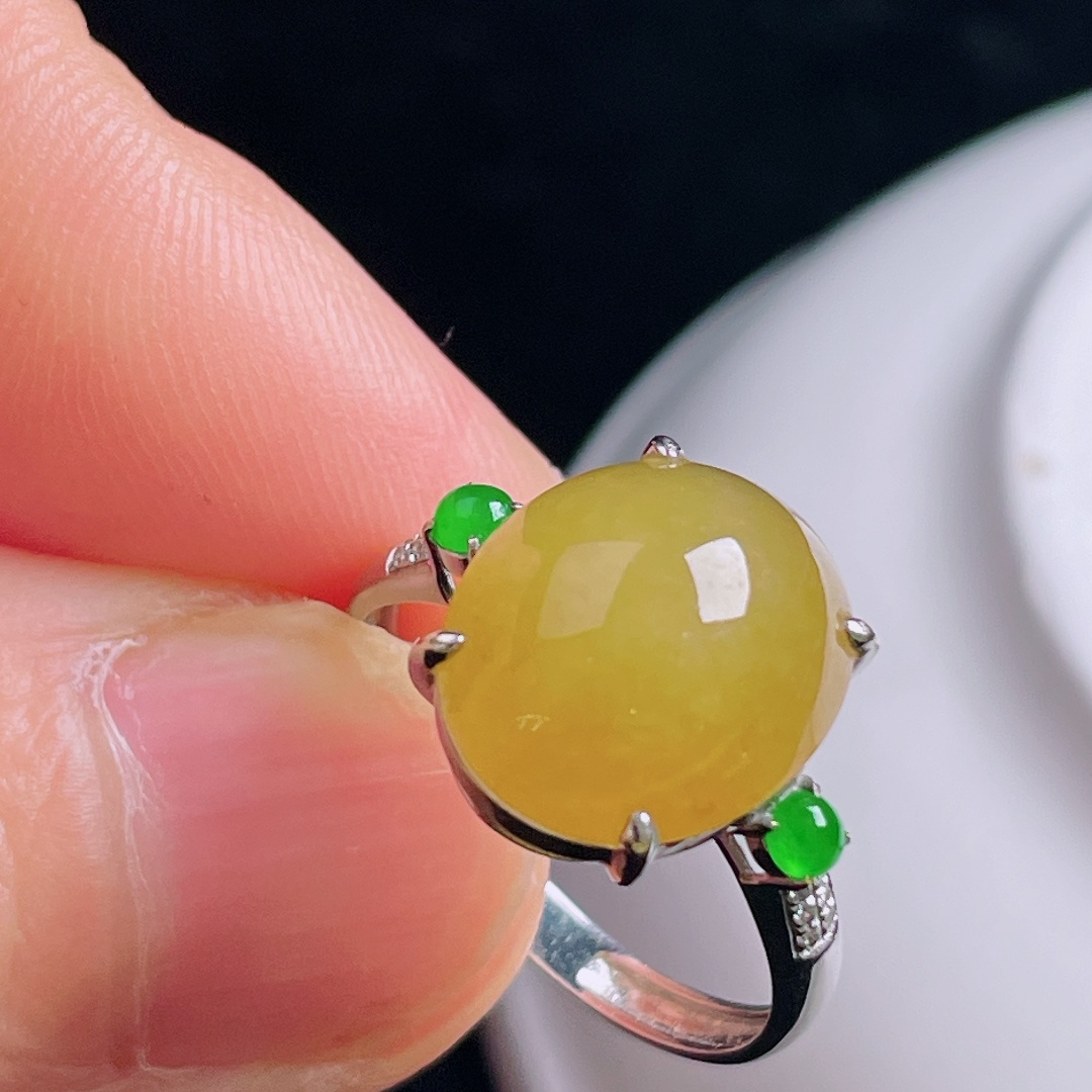 ️冰黄戒指，18k镶嵌，老种起光，细底通透，尺寸：裸石12.8/11/6.4mm0918