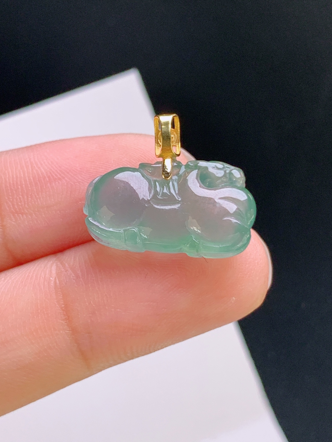 ️ 冰种晴水马上有钱吊坠，冰透清爽，造型讨喜，马到成功 裸石10.9-19.2-6.1 整体16 080916
