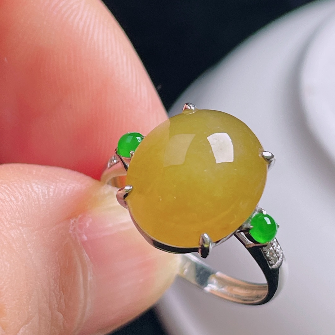 ️冰黄戒指，18k镶嵌，老种起光，细底通透，尺寸：裸石12.8/11/6.4mm0918
