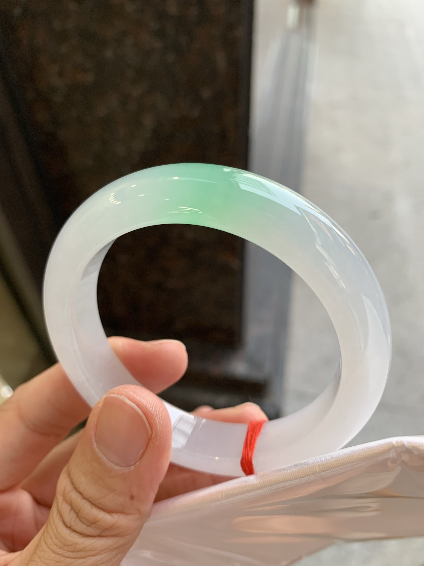 正圈冰飘绿 微纹 尺寸：56/12.3/9.2 色清爽