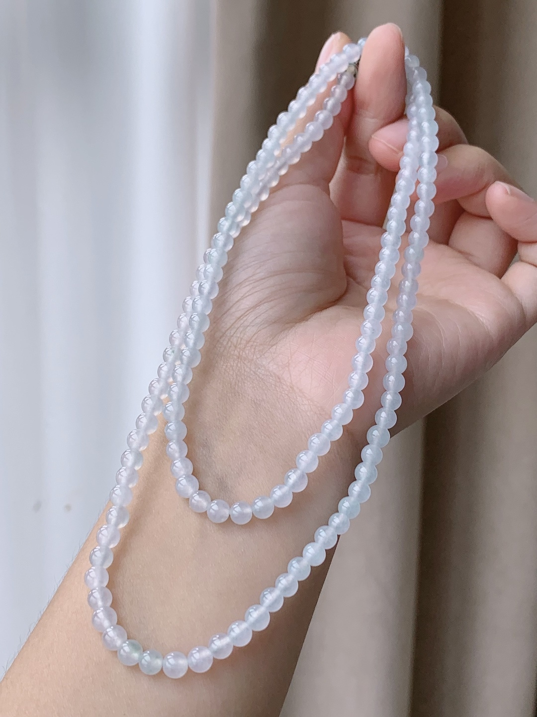 【珠子】白冰珠链圆珠珠子珠串长串 【说明】缅甸 性比高 【尺寸】4.9-4.6mm 35cm 【重