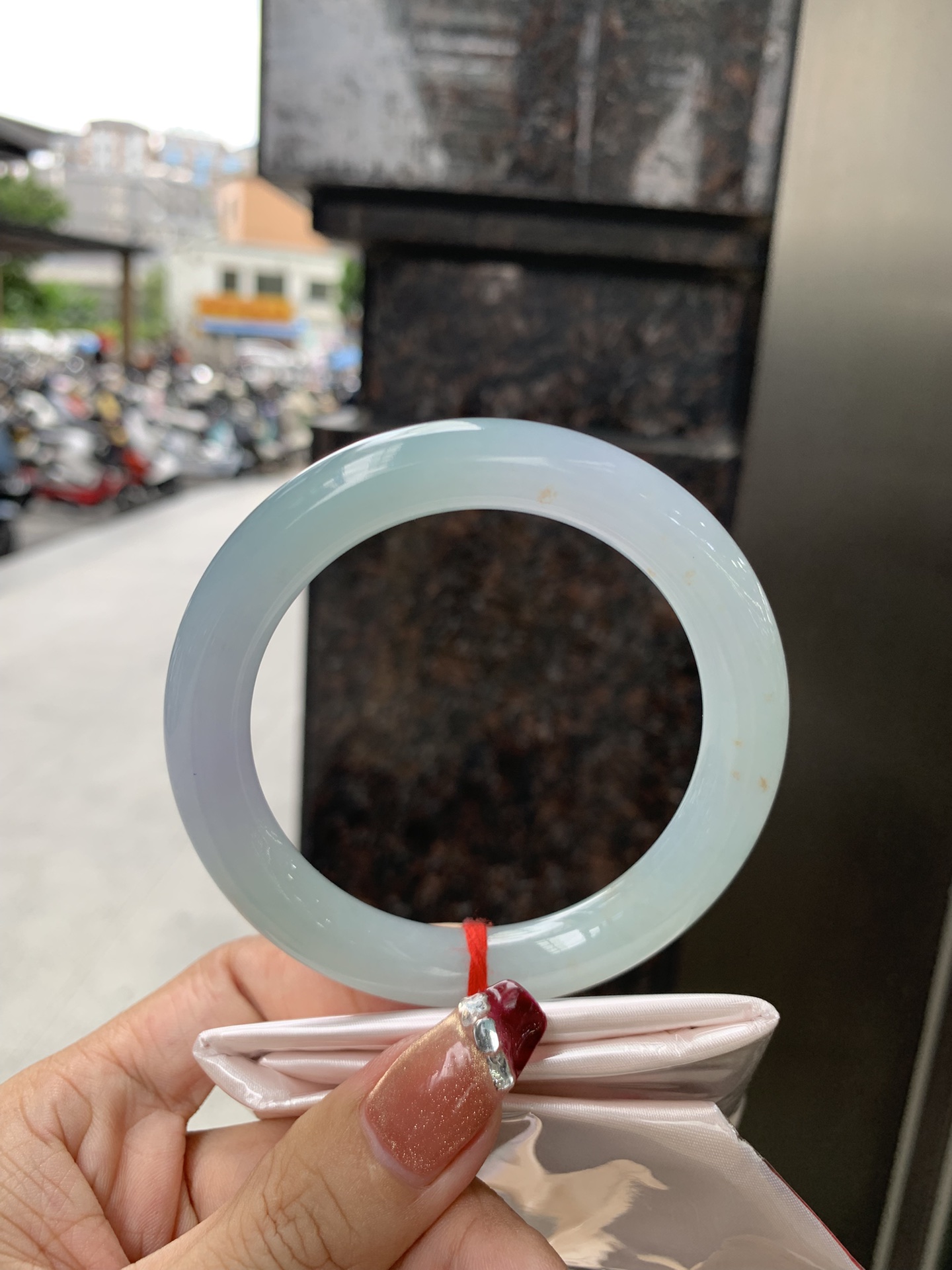 三彩圆条 58.7-10.3-10.4 0923-X757 无裂，底妆细腻，春彩洒金，有三彩特色，仿