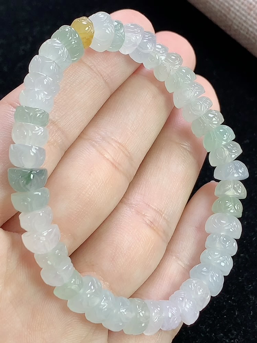 冰飘花莲花手串，尺寸7.8-4.8mm，j18ytf