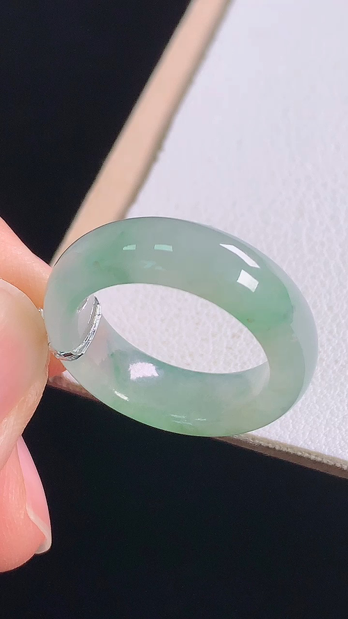 冰飘绿指环，无裂，尺寸:圈口12/16.3-6.2-3.3mm 14