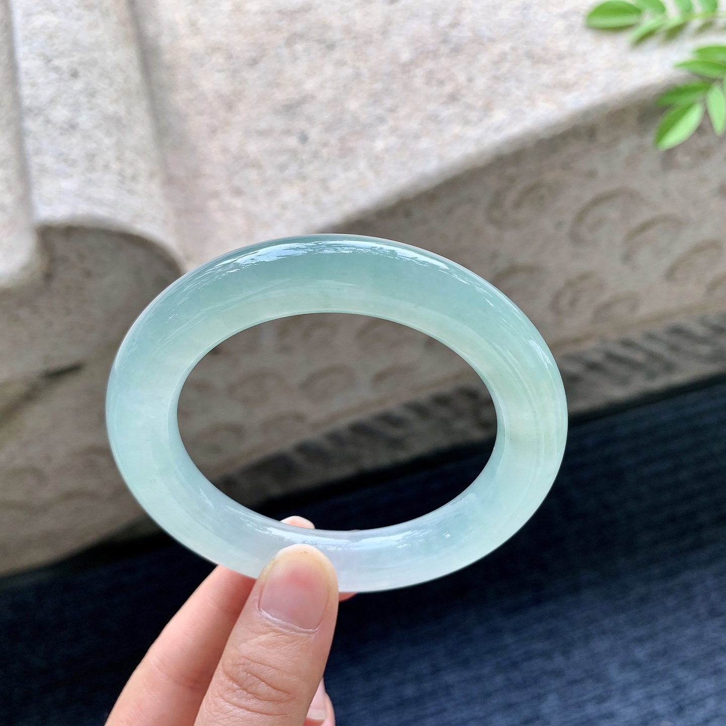 圆条56 57 圈口57/11.6/11.6 编码AF091942 冰糯晴绿，水润，种老，细腻，无裂