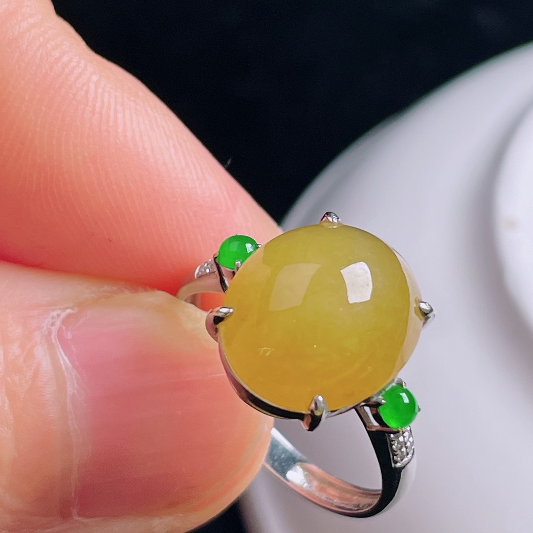 ️冰黄戒指，18k镶嵌，老种起光，细底通透，尺寸：裸石12.8/11/6.4mm0918