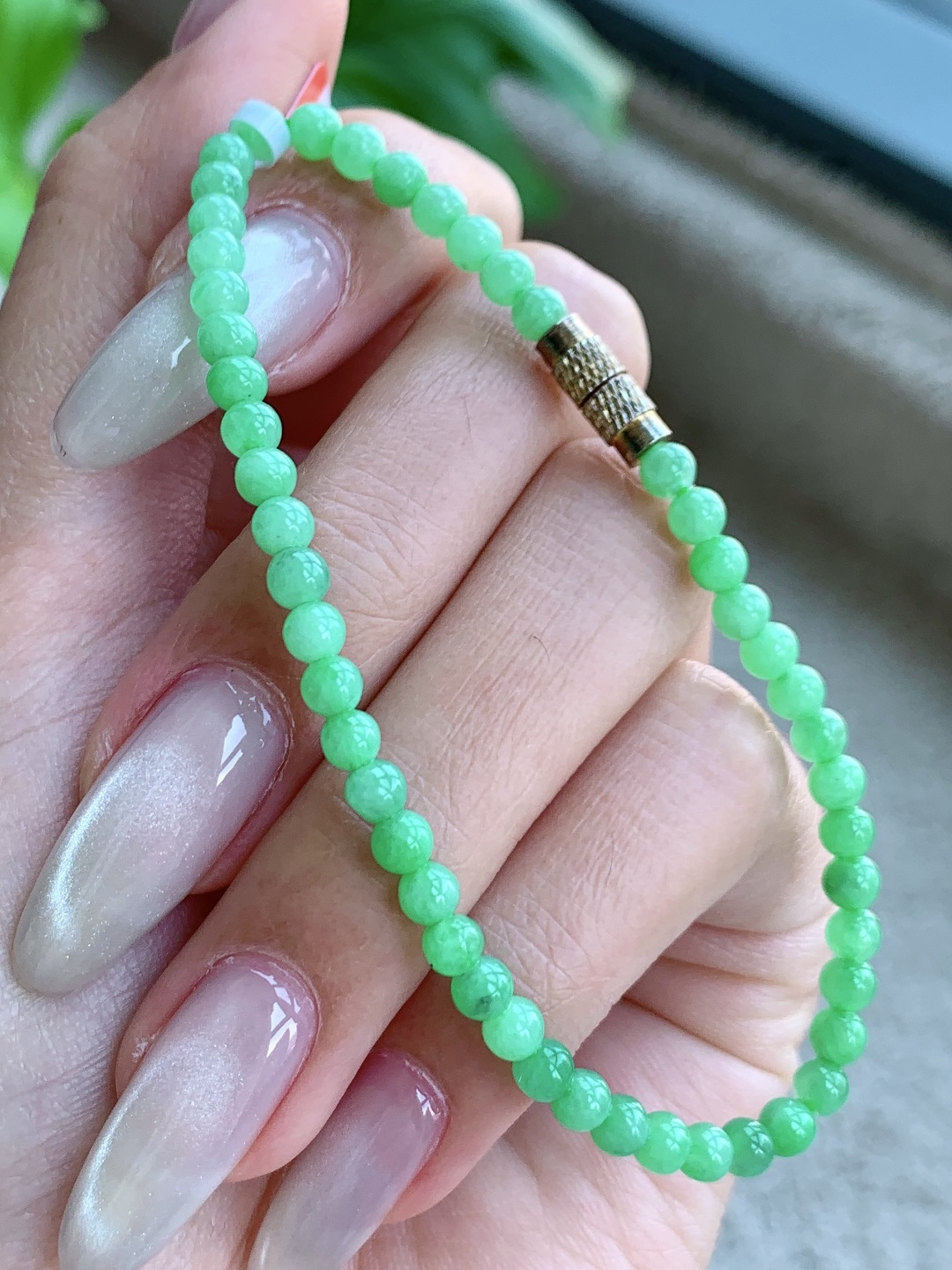 【珠子】🫧冰甜绿手串圆珠子手串 【说明】缅甸 性比高 【尺寸】3.8mm 【重量】6克