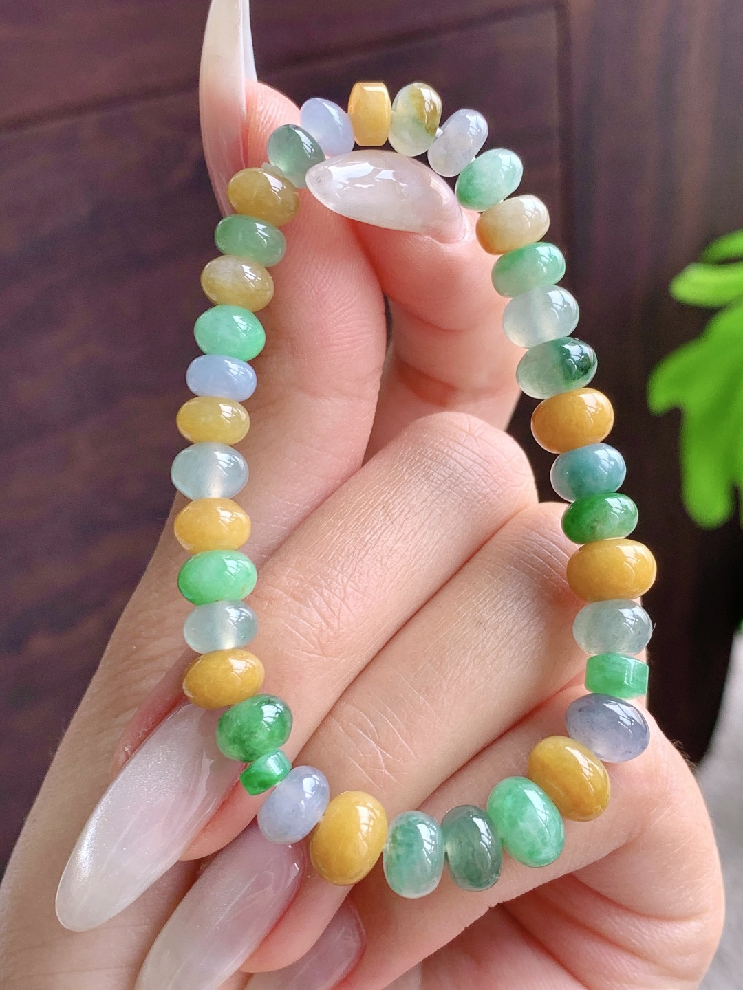 【珠子】🫧冰多宝手串算盘珠手串 【说明】缅甸 性比高 【尺寸】7.9-5.5mm 【重量】17.8克