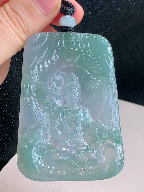 ️ 观音，无裂，尺寸66.3-46.0-5.8mm，包A附证书