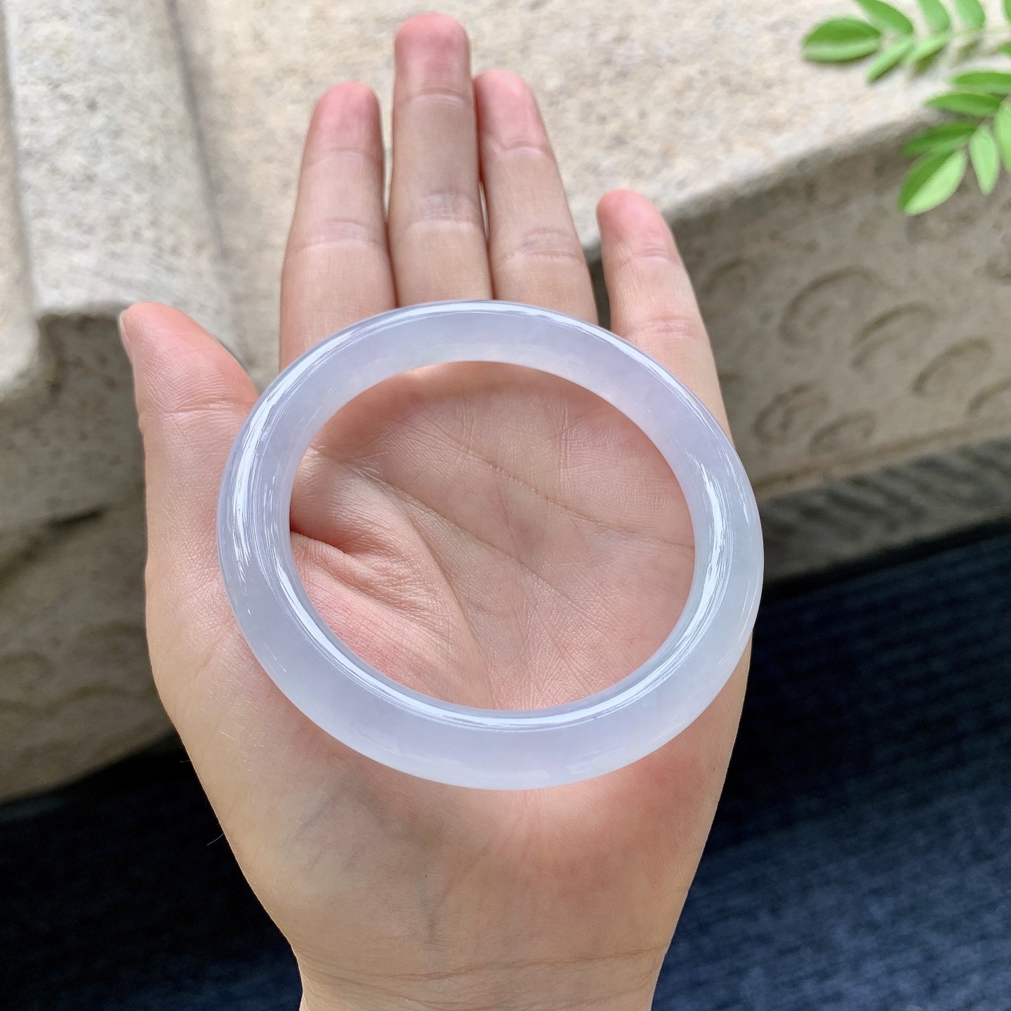 圆条54 55 圈口55.1/8.5/9 编码G7091934 冰糯紫底，水润，种老，细腻，打灯有棉线