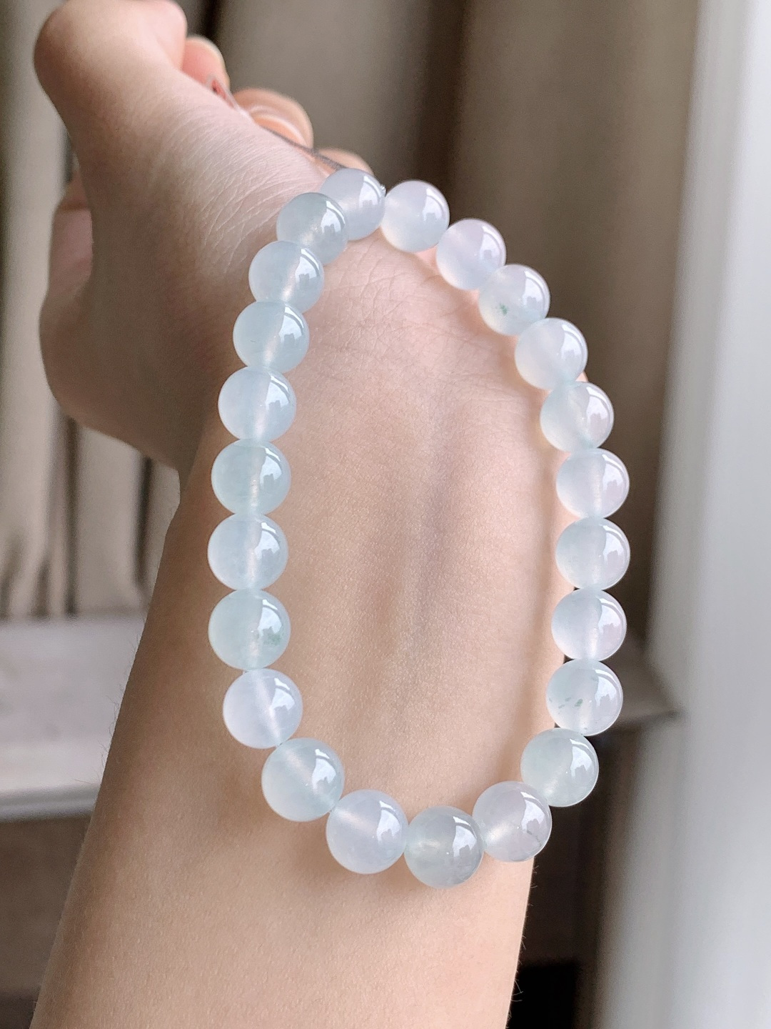 【珠子】白冰手串圆珠子手串 【说明】缅甸 性比高 白月光 【尺寸】8mm 【重量】20.8克